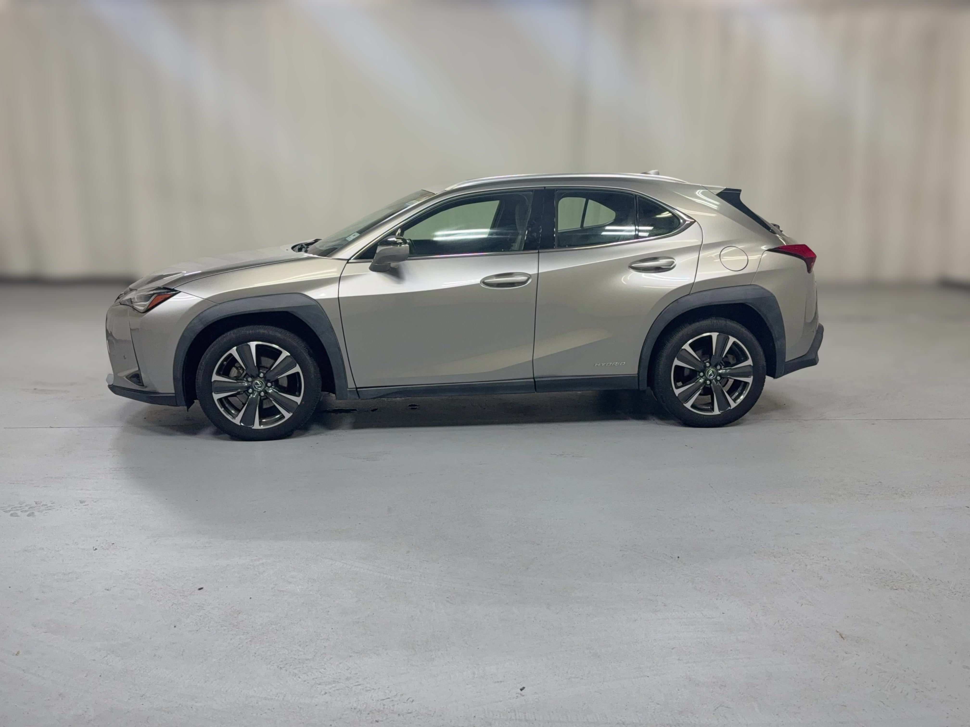 2022 Lexus UX Hybrid 250h - Photo 26