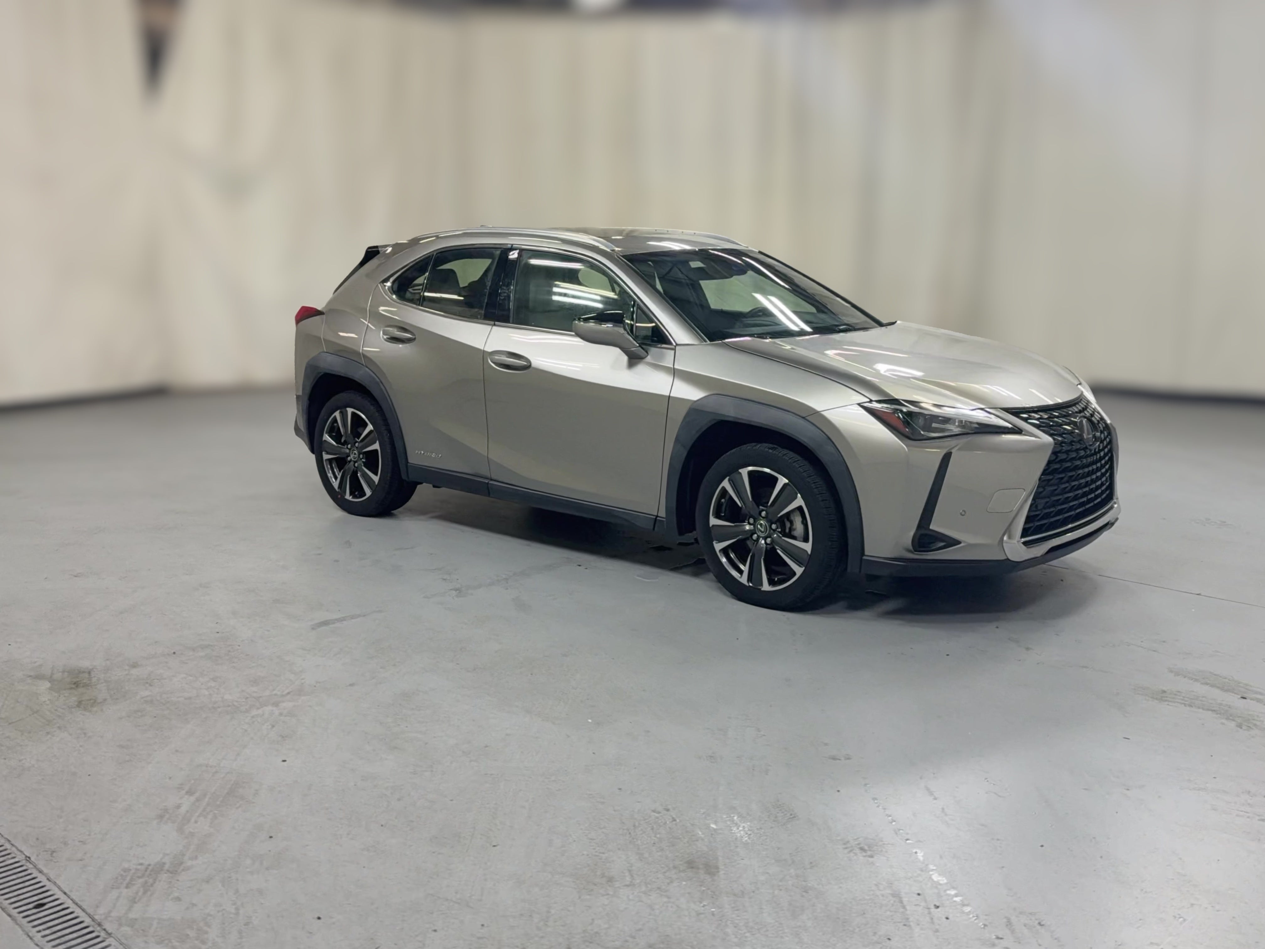 2022 Lexus UX Hybrid 250h - Photo 36