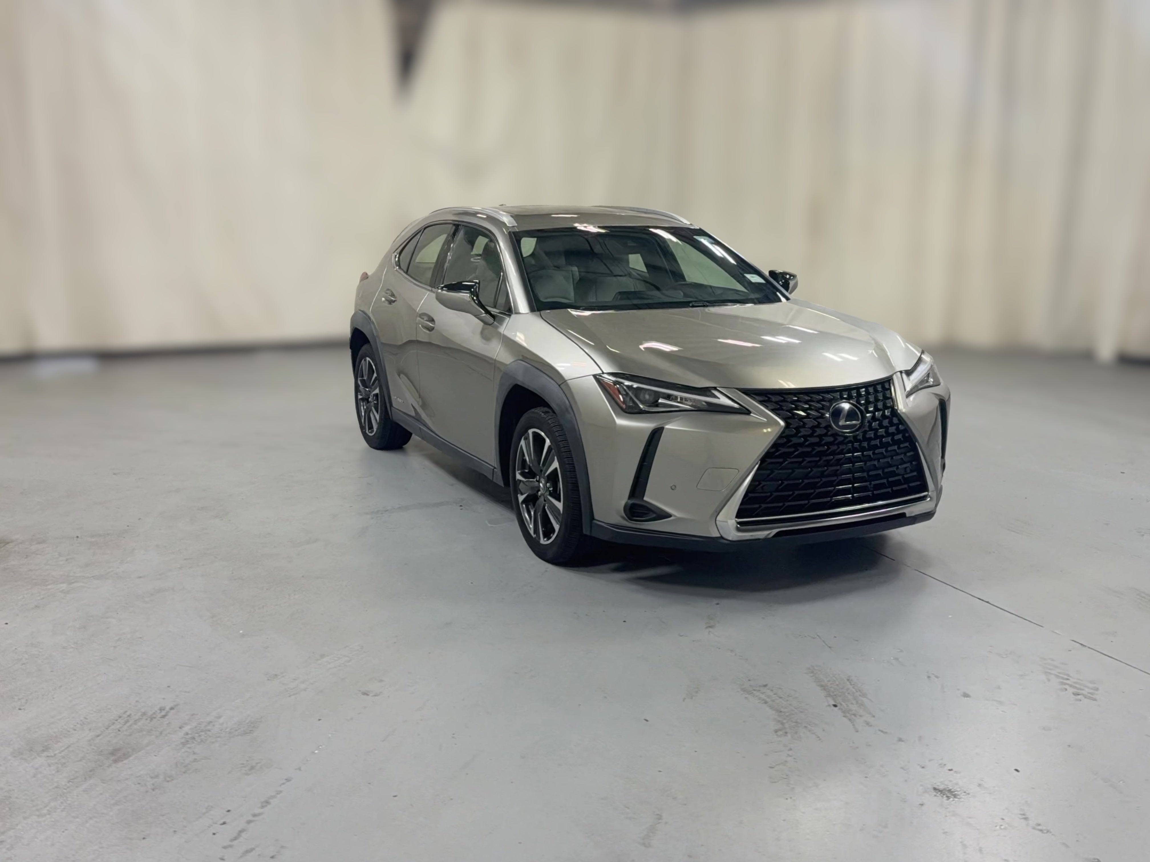 2022 Lexus UX Hybrid 250h - Photo 37