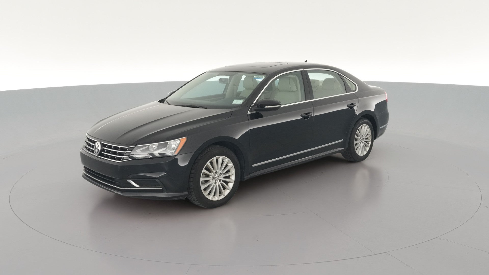 2017 Volkswagen Passat vehicle photo