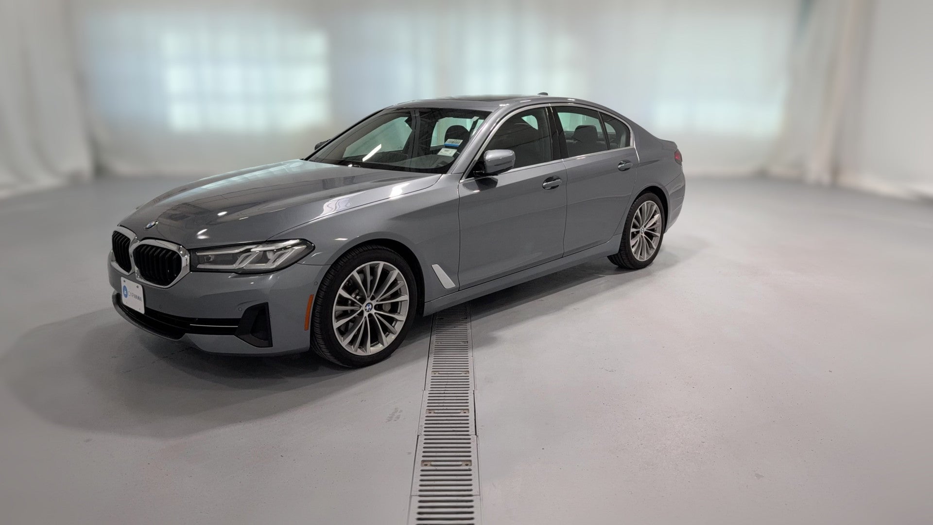 2021 BMW 5 Series vehicle photo