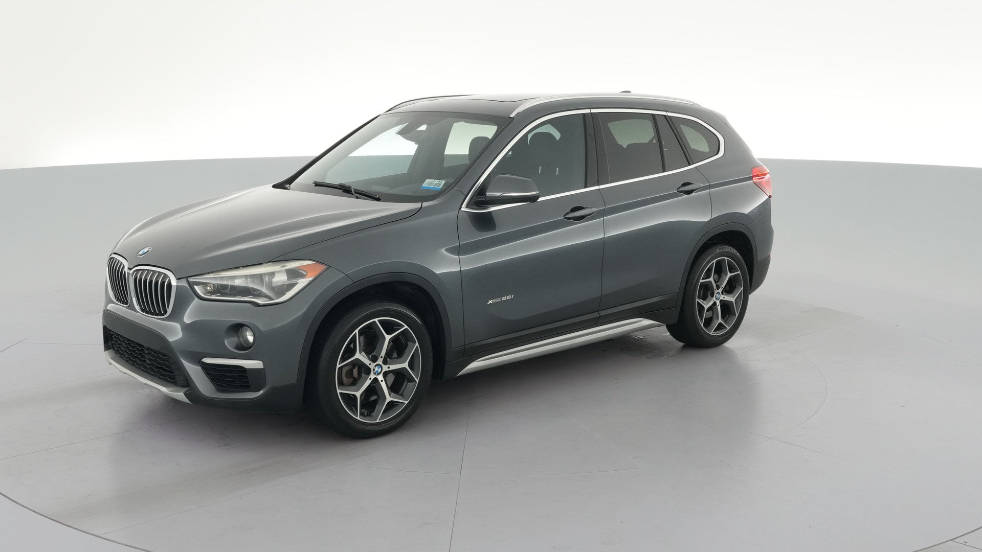 2017 BMW X1 vehicle photo