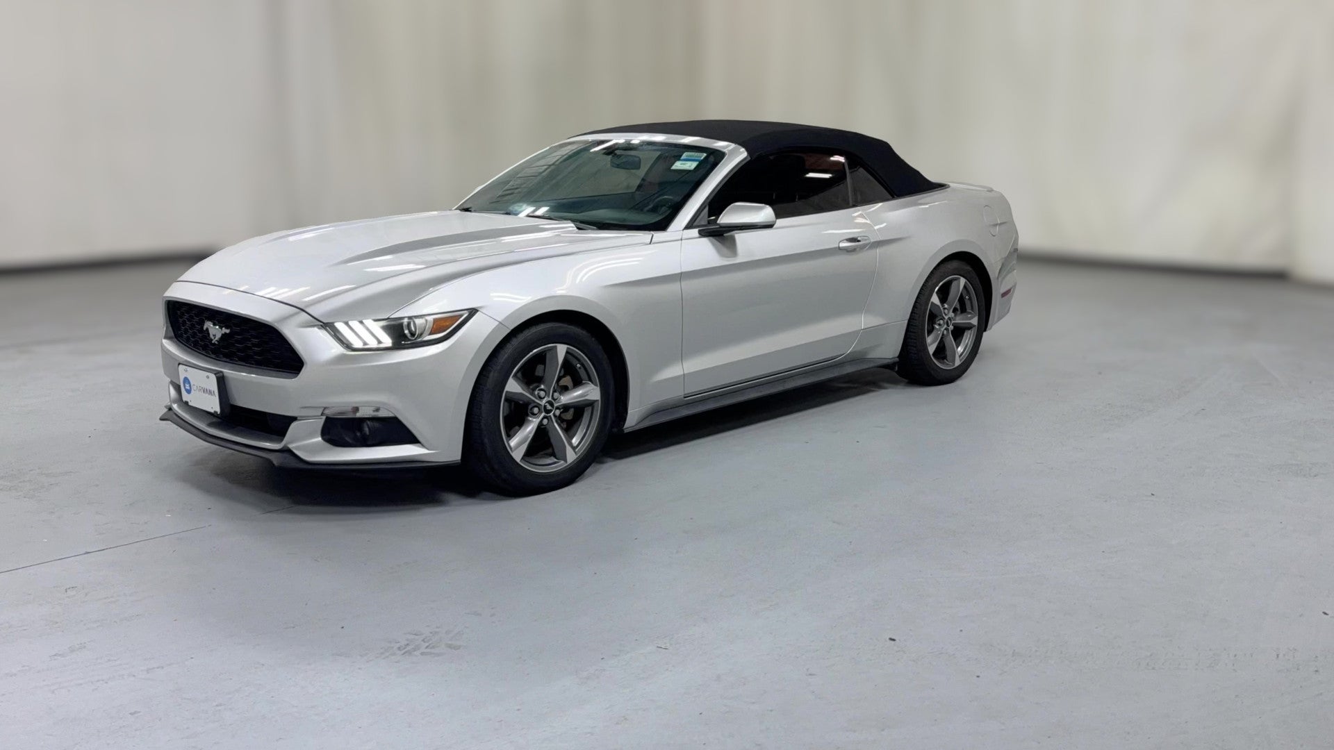 2016 Ford Mustang vehicle photo