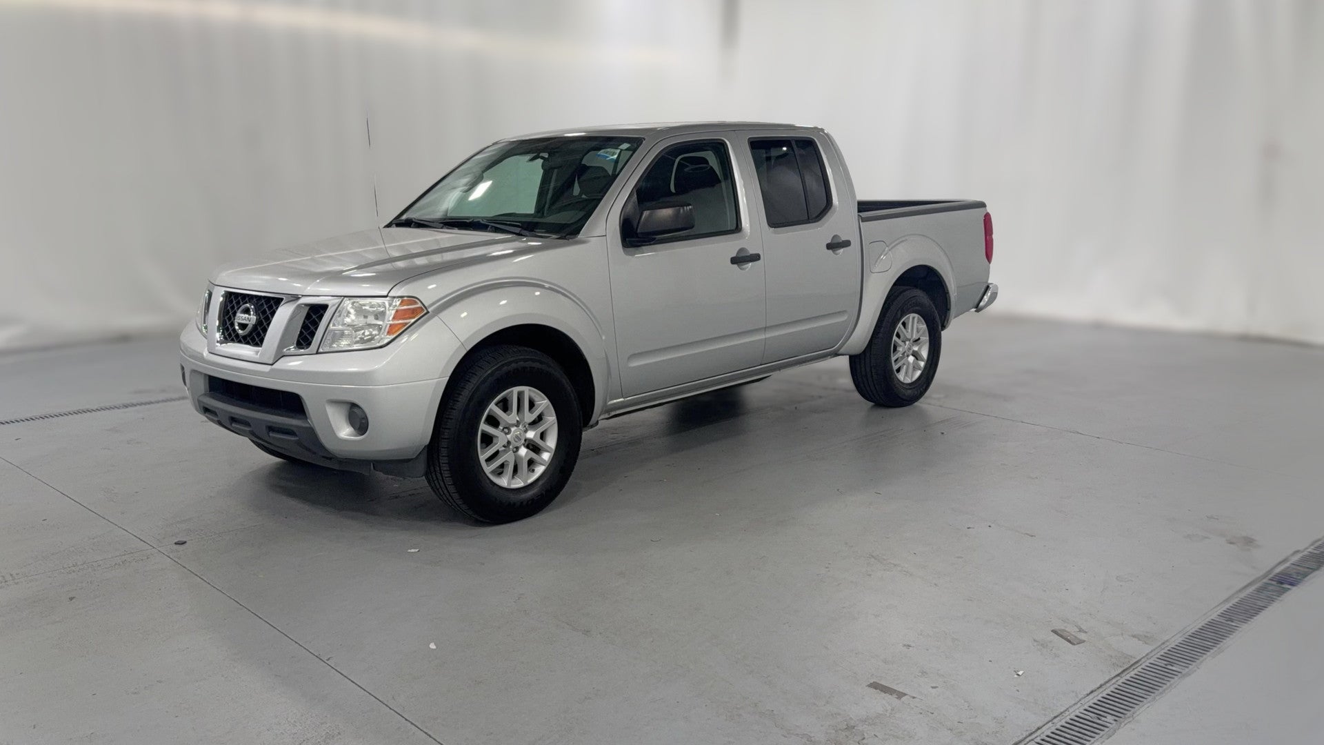 2019 Nissan Frontier Crew Cab vehicle photo