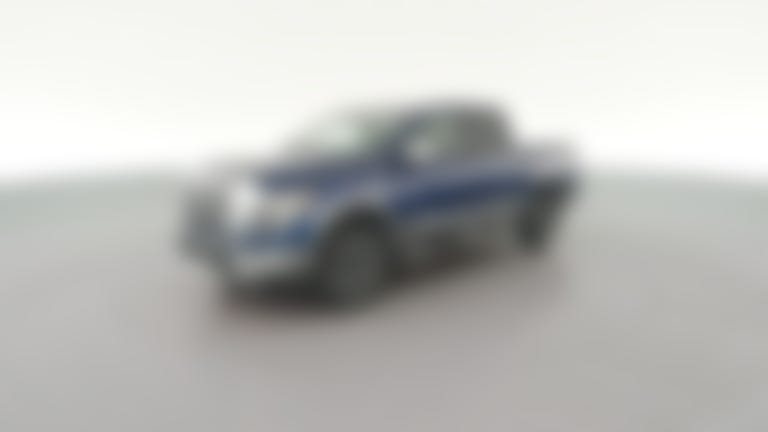 2024 Nissan Titan Crew Cab vehicle photo