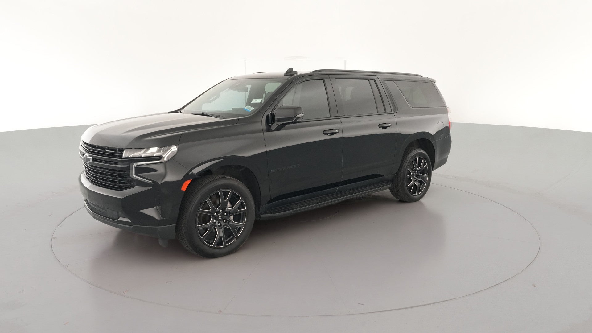 2023 Chevrolet Suburban vehicle photo