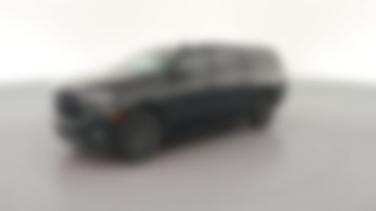 2023 Chevrolet Suburban vehicle photo
