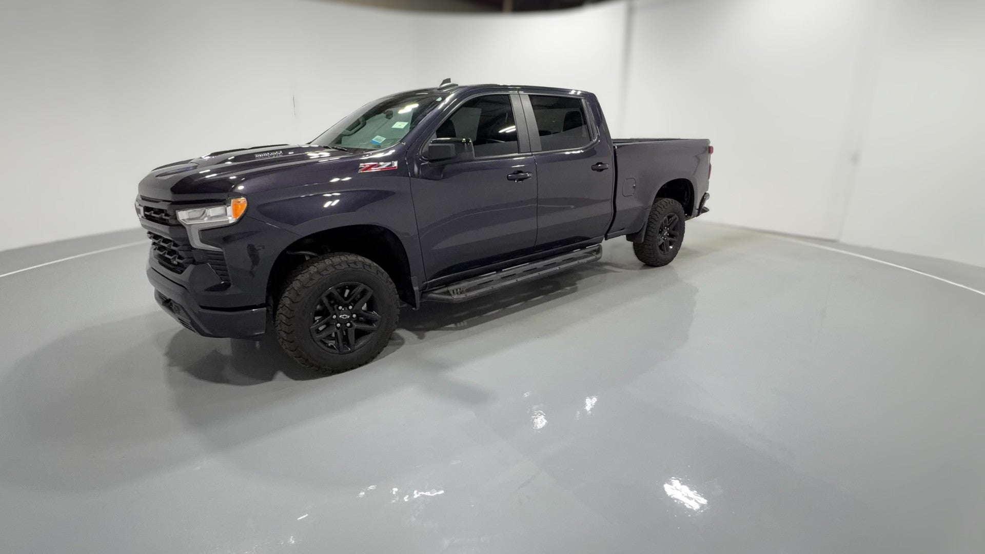 2023 Chevrolet Silverado 1500 Crew Cab vehicle photo