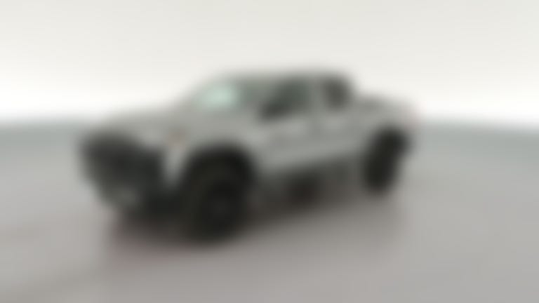 2024 Chevrolet Colorado Crew Cab vehicle photo