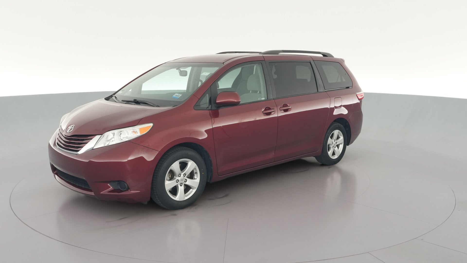 2017 Toyota Sienna vehicle photo