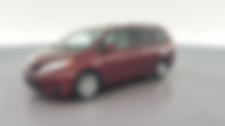 2017 Toyota Sienna vehicle photo
