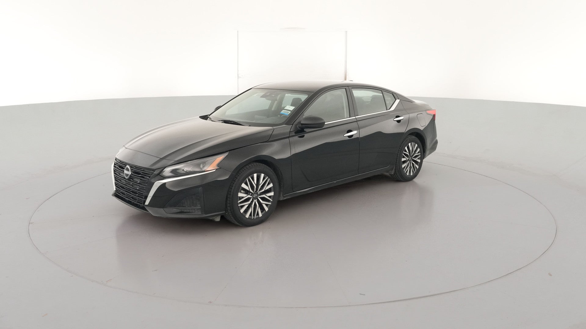 2025 Nissan Altima vehicle photo