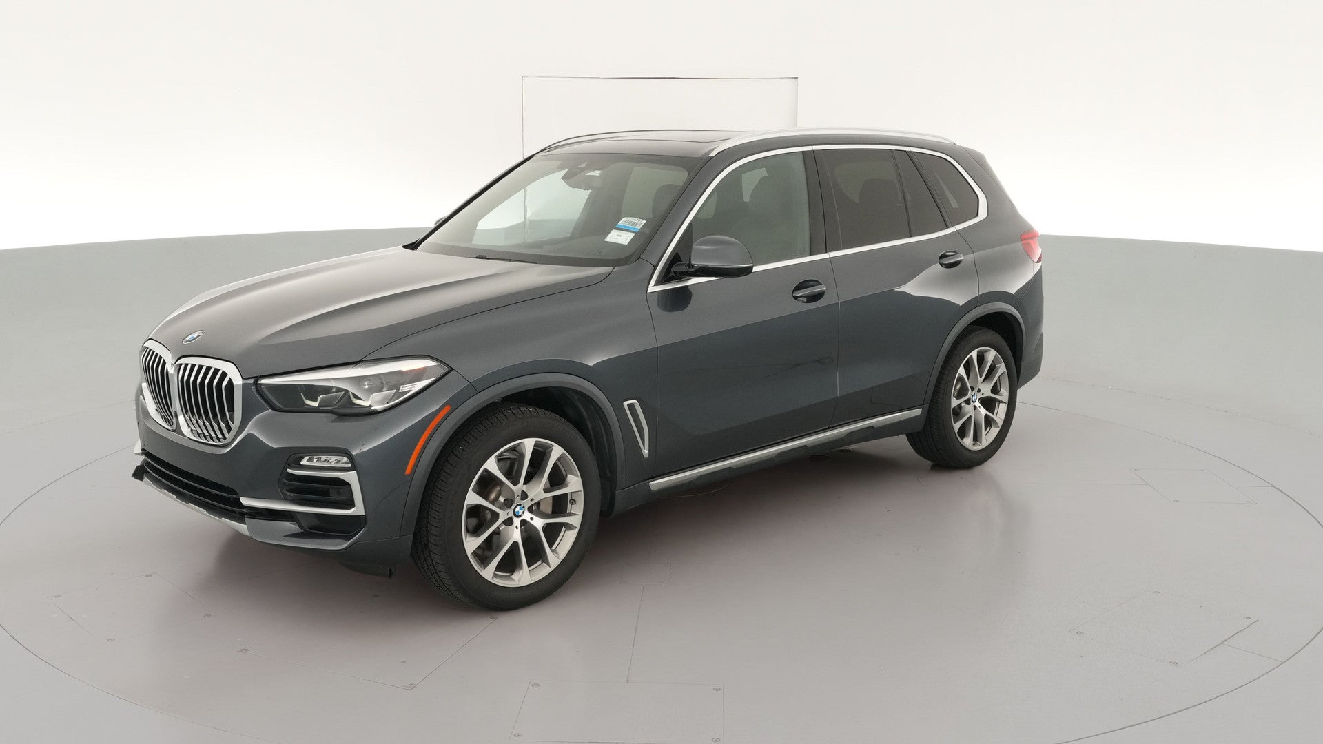 2019 BMW X5 vehicle photo