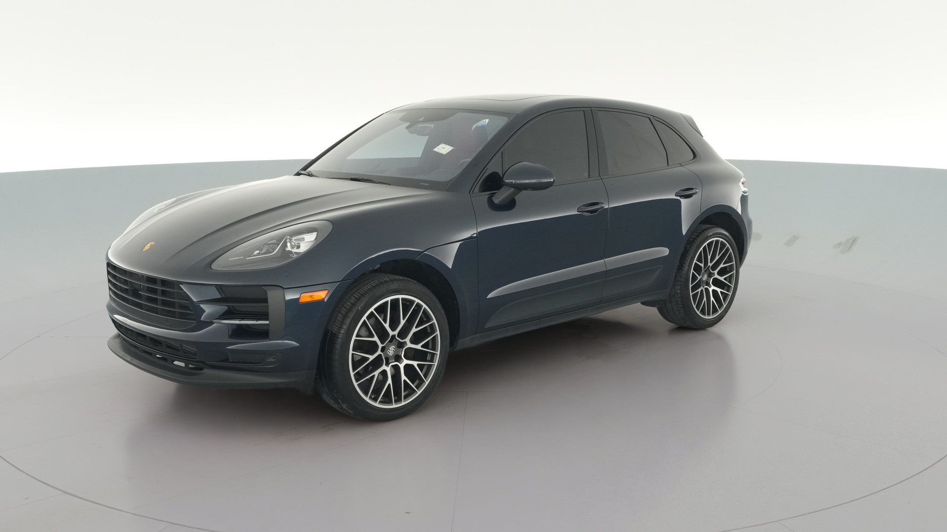 2020 Porsche Macan vehicle photo