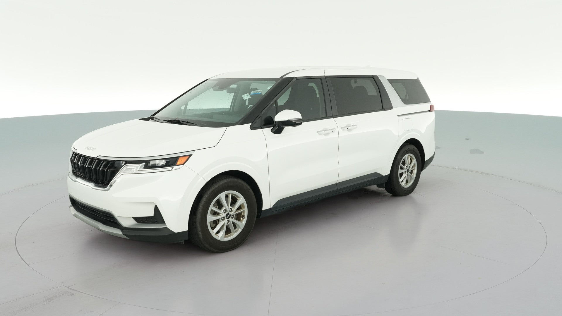 2022 Kia Carnival vehicle photo