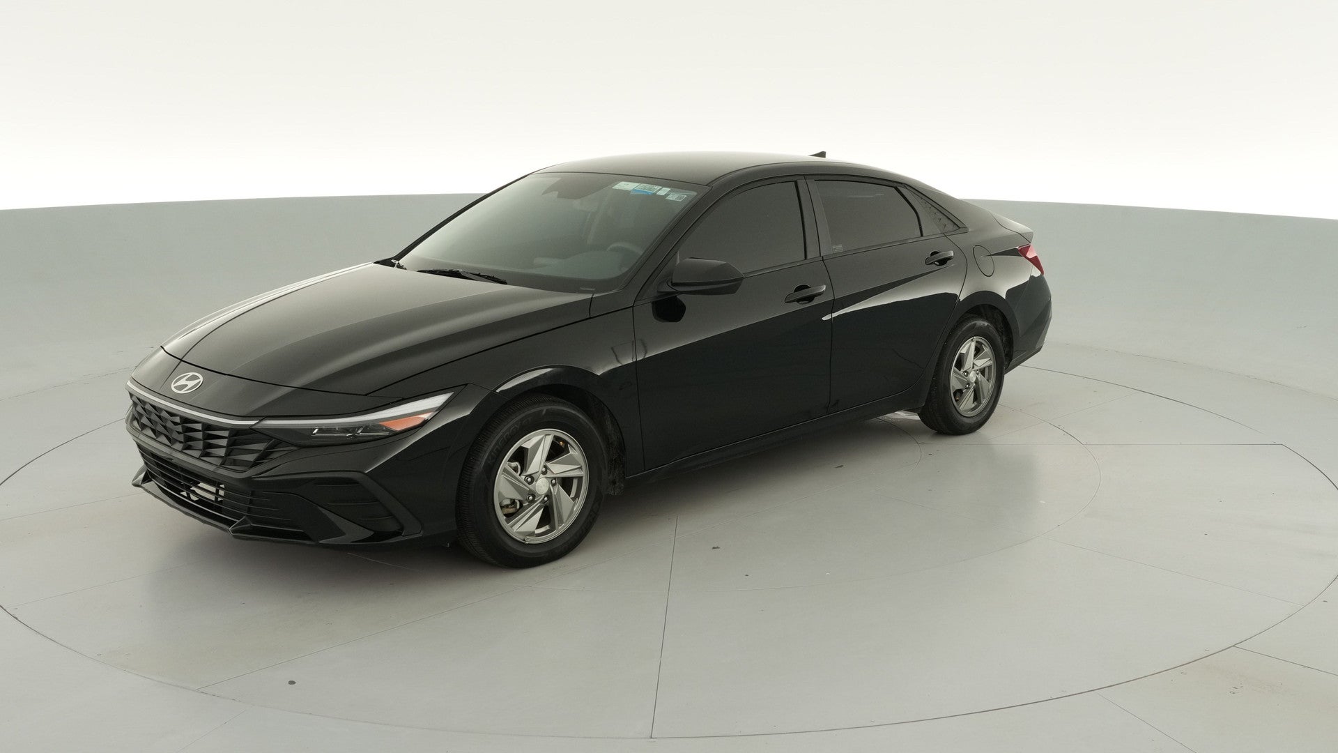 2025 Hyundai Elantra vehicle photo