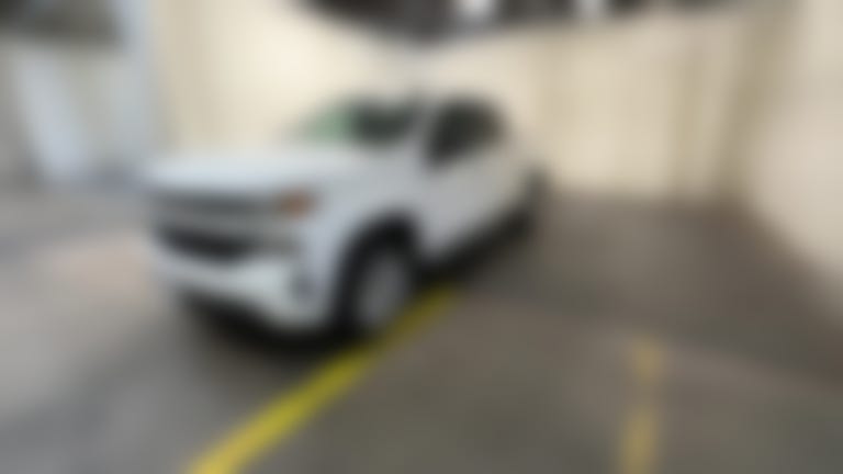 2020 Chevrolet Silverado 1500 Crew Cab vehicle photo