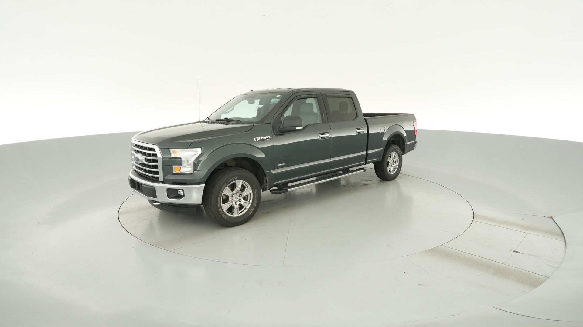 2015 Ford F150 SuperCrew Cab vehicle photo