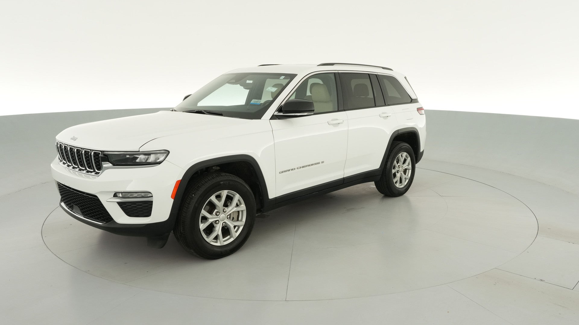 2024 Jeep Grand Cherokee vehicle photo