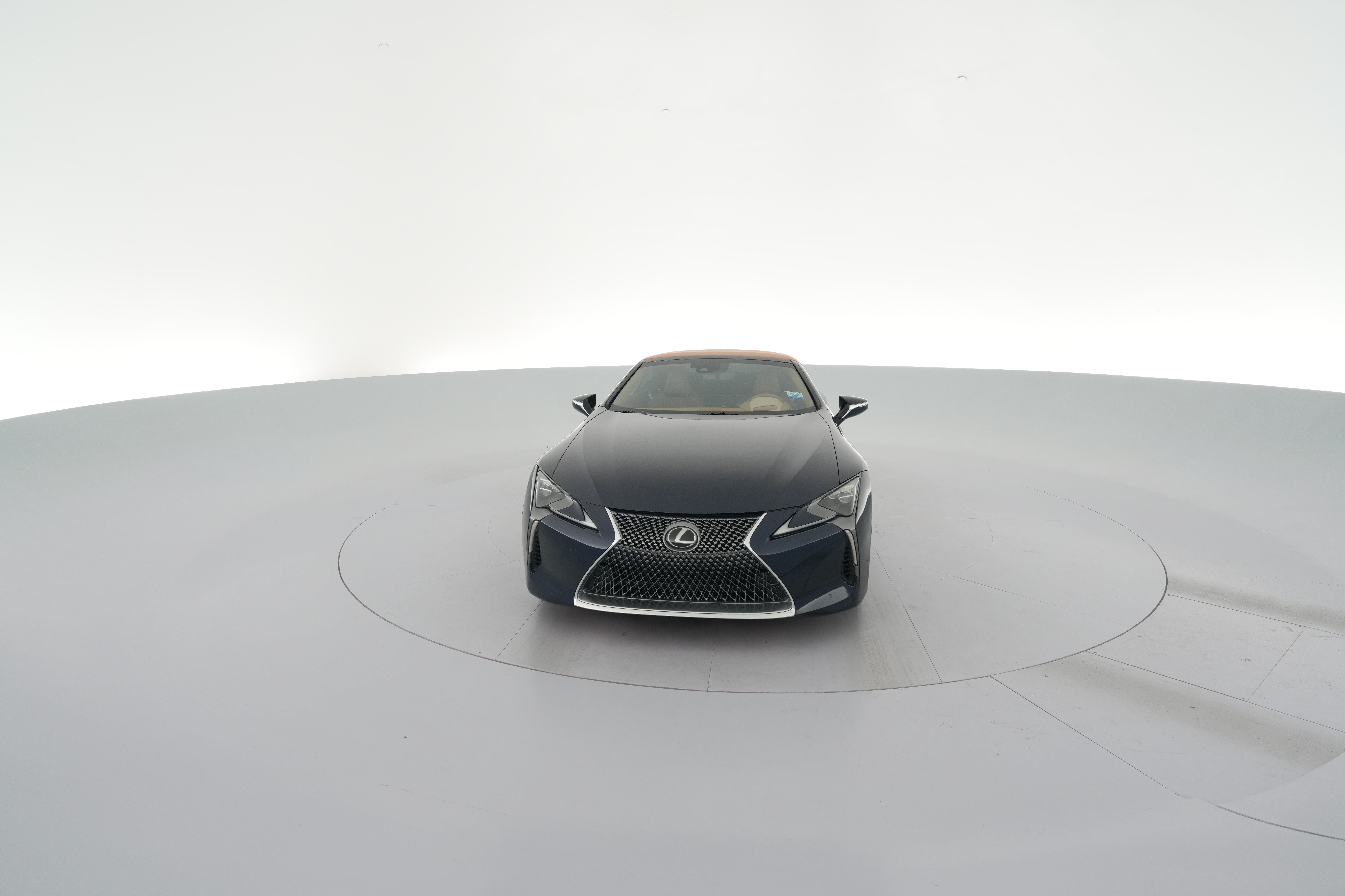 2021 Lexus LC 500 - Photo 21