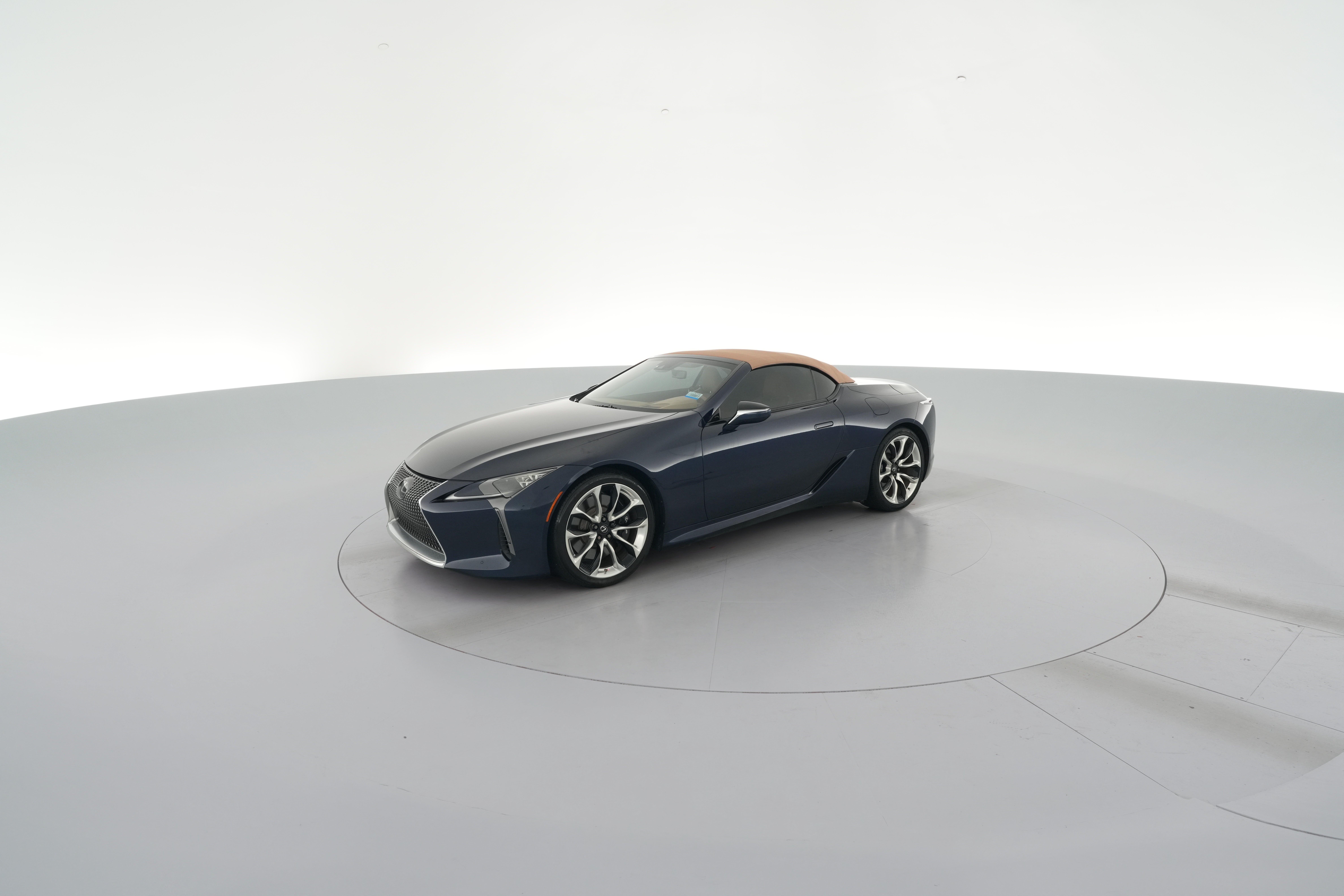 2021 Lexus LC 500 - Photo 23