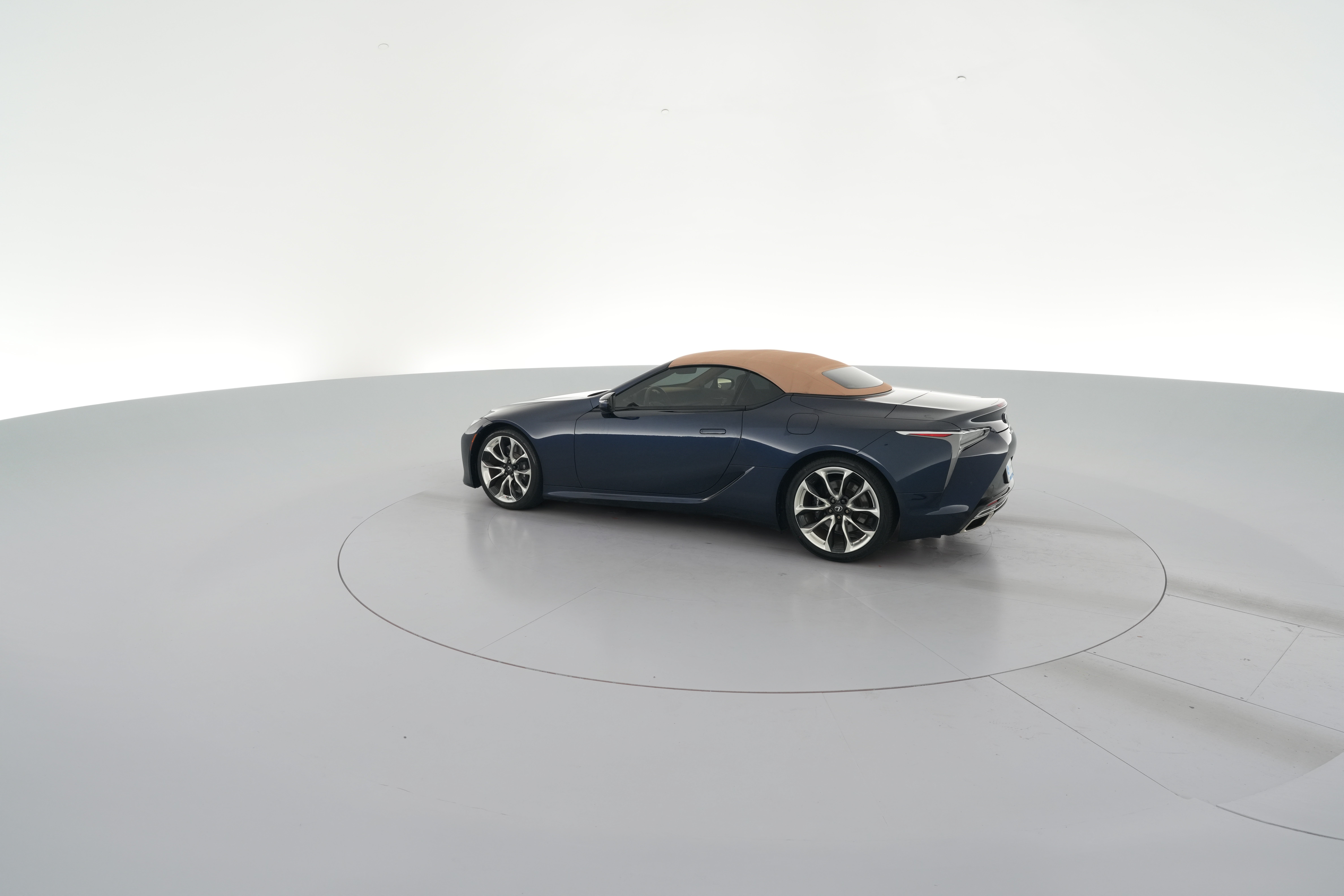 2021 Lexus LC 500 - Photo 26