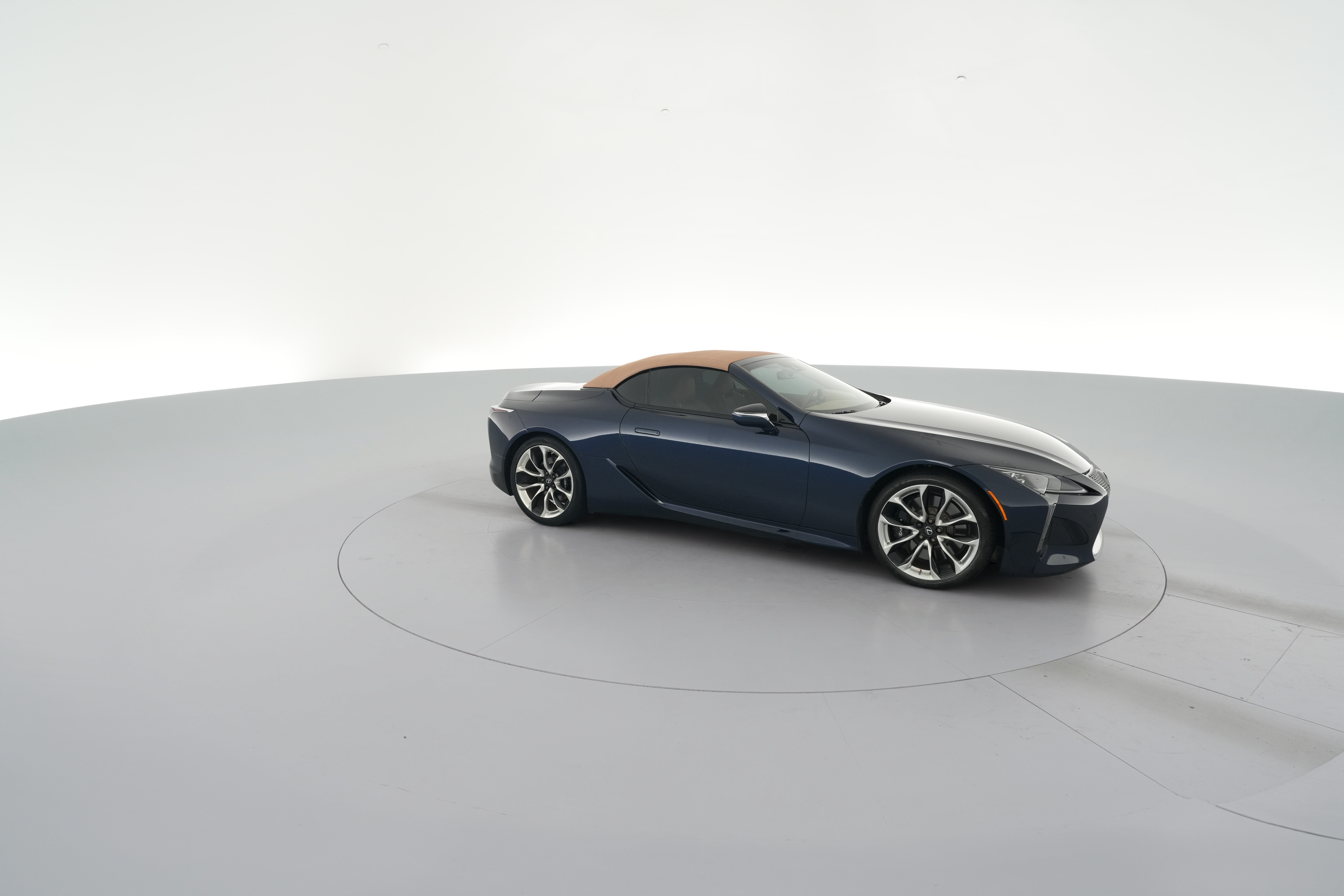2021 Lexus LC 500 - Photo 34