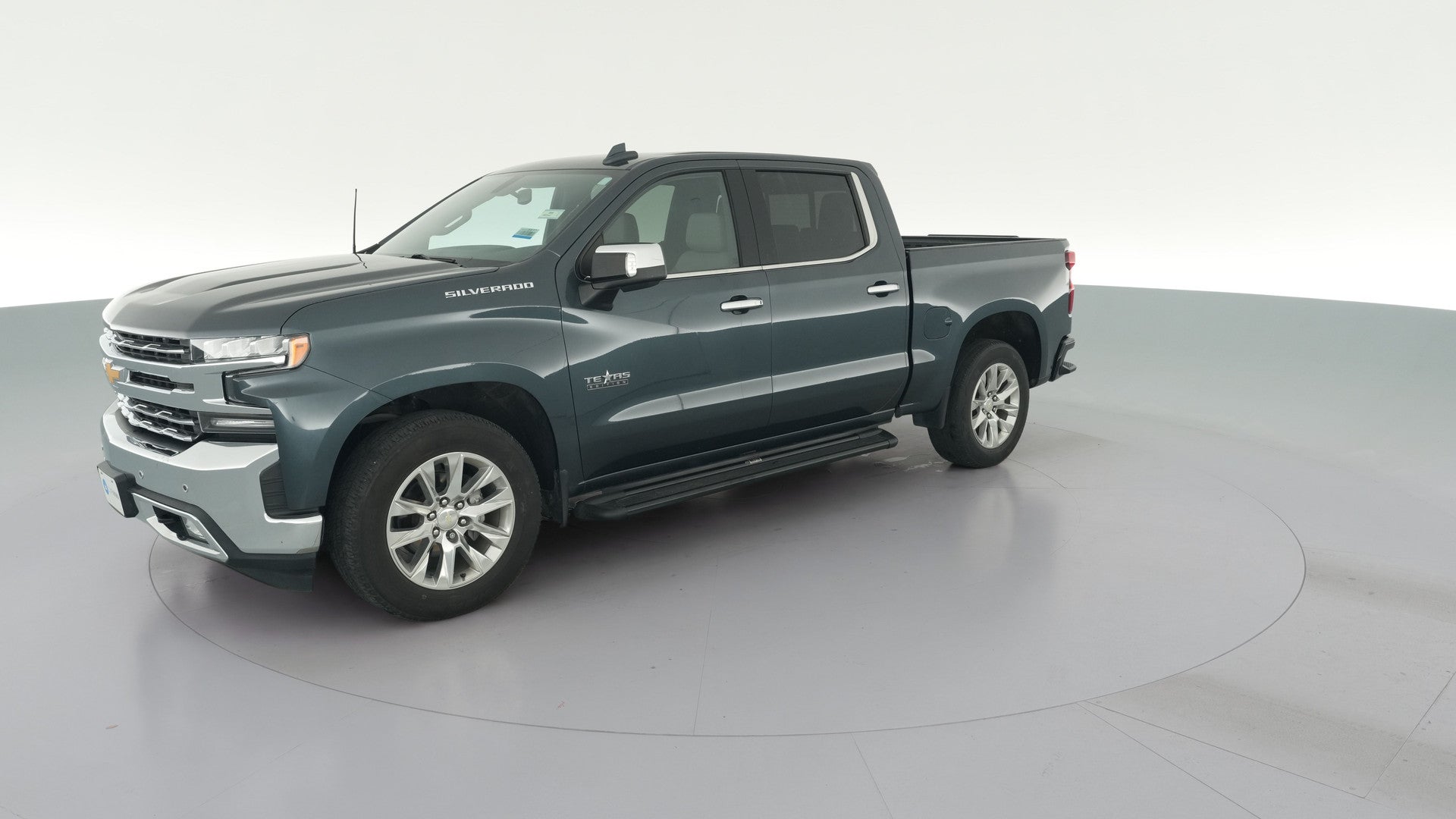2019 Chevrolet Silverado 1500 Crew Cab vehicle photo