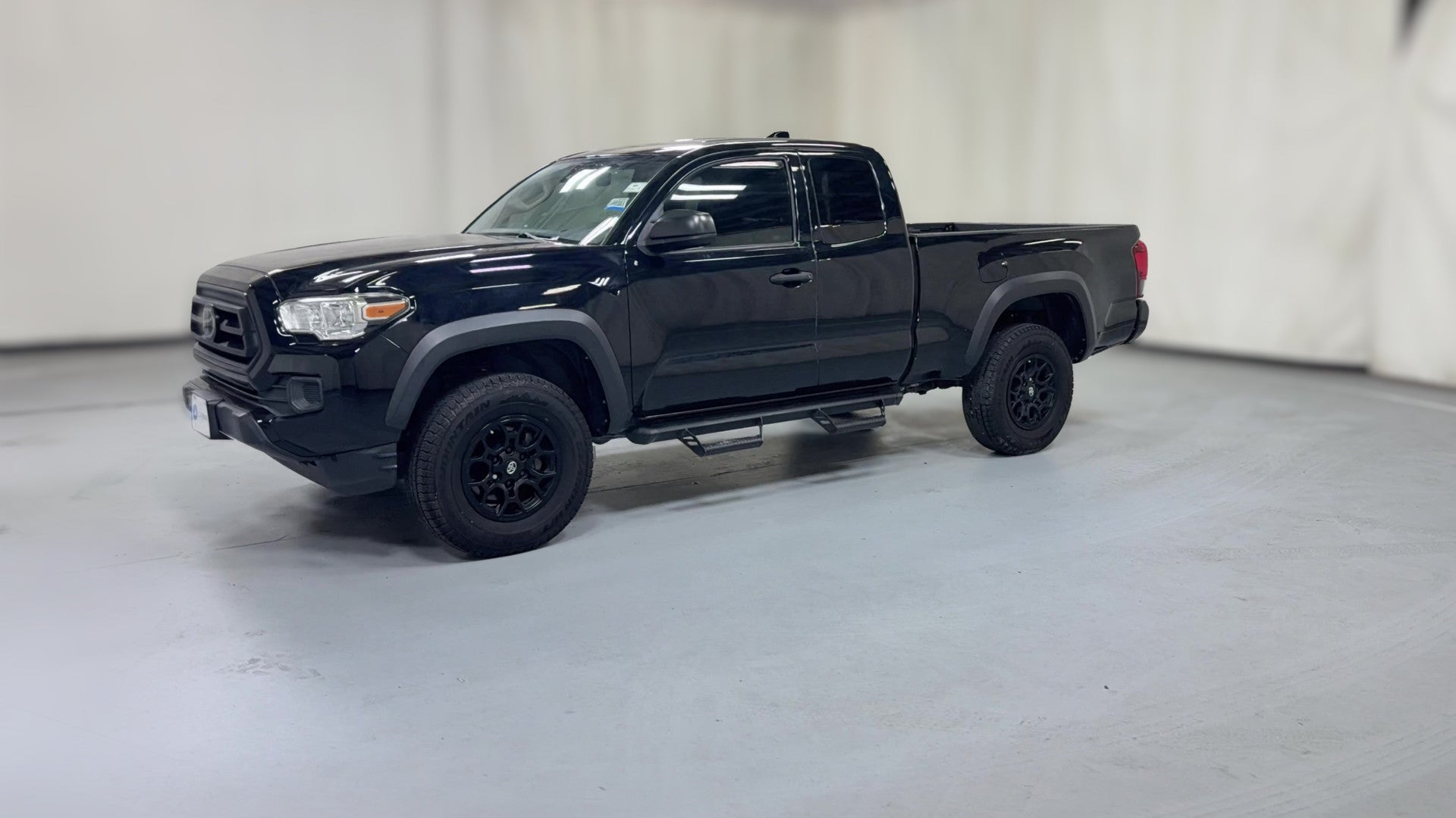 2020 Toyota Tacoma Access Cab vehicle photo