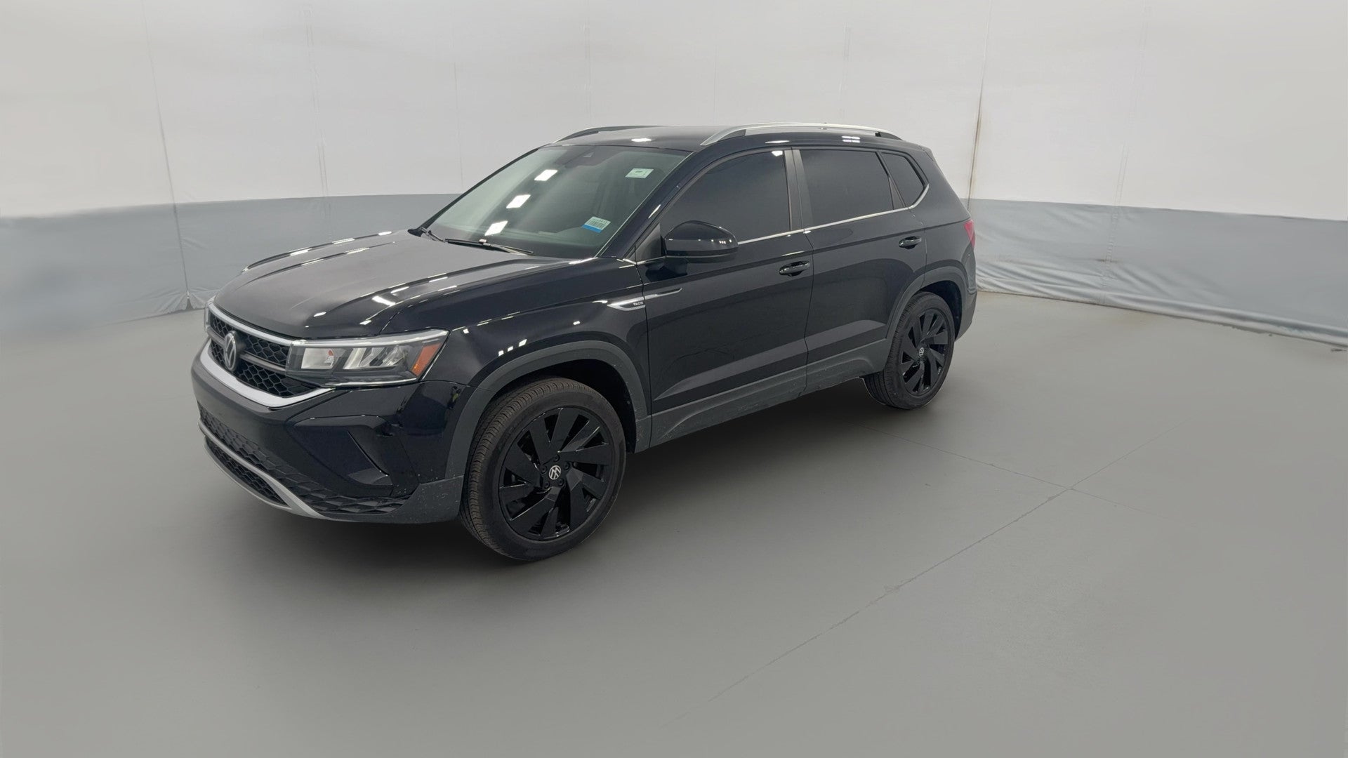2024 Volkswagen Taos vehicle photo