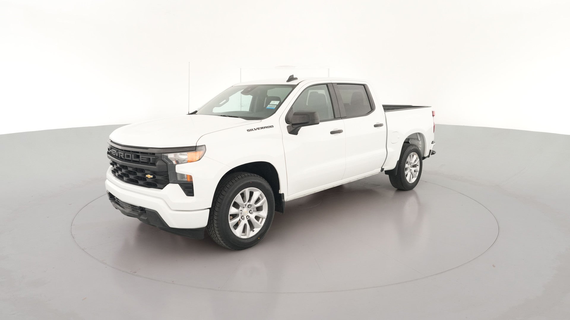 2022 Chevrolet Silverado 1500 Crew Cab vehicle photo