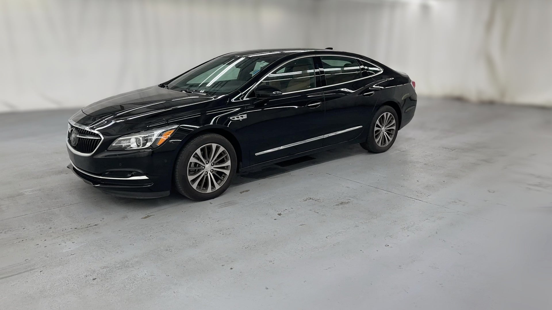 2017 Buick LaCrosse vehicle photo