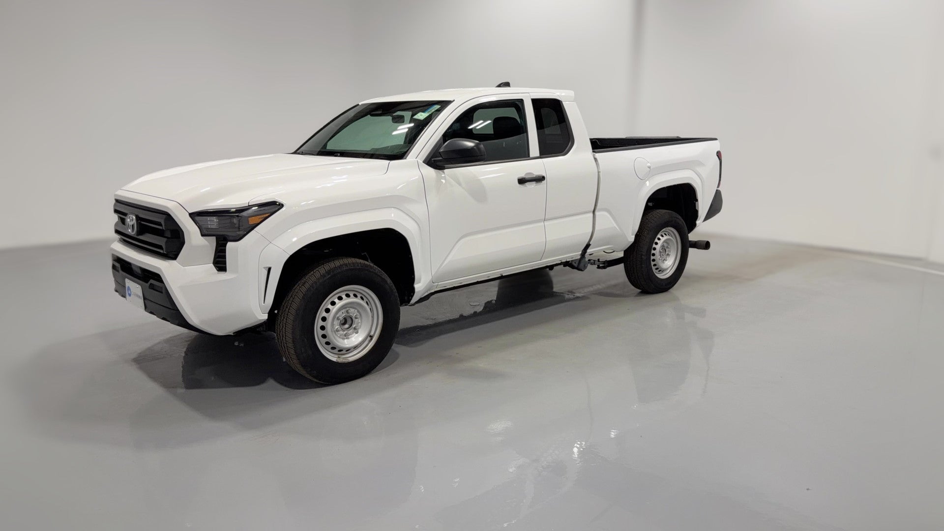 2024 Toyota Tacoma XtraCab vehicle photo