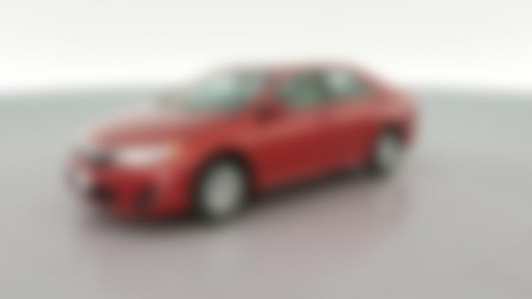 2013 Toyota Camry vehicle photo