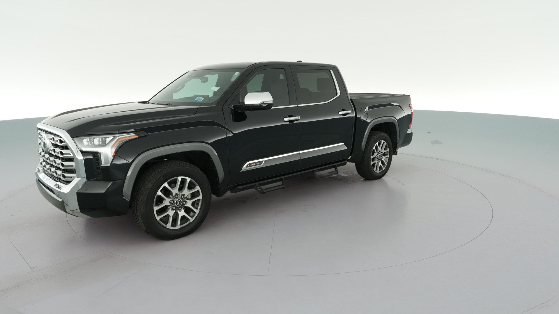 2022 Toyota Tundra CrewMax vehicle photo
