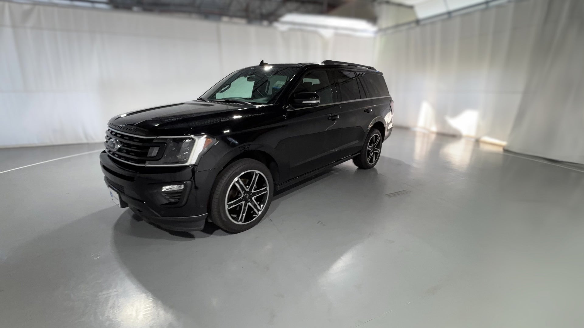 2019 Ford Expedition vehicle photo
