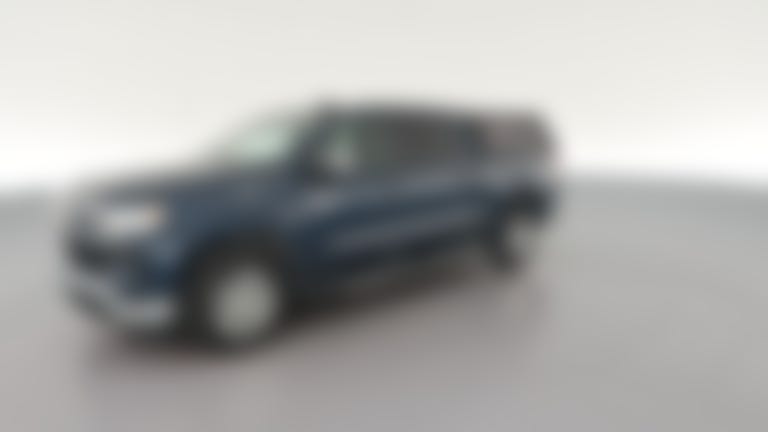 2023 Chevrolet Silverado 1500 Crew Cab vehicle photo