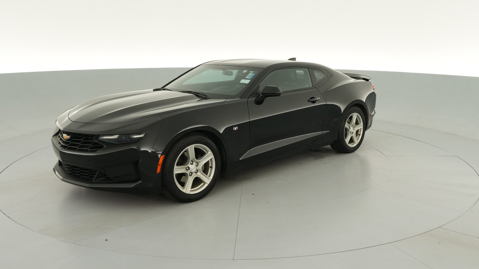 2019 Chevrolet Camaro vehicle photo