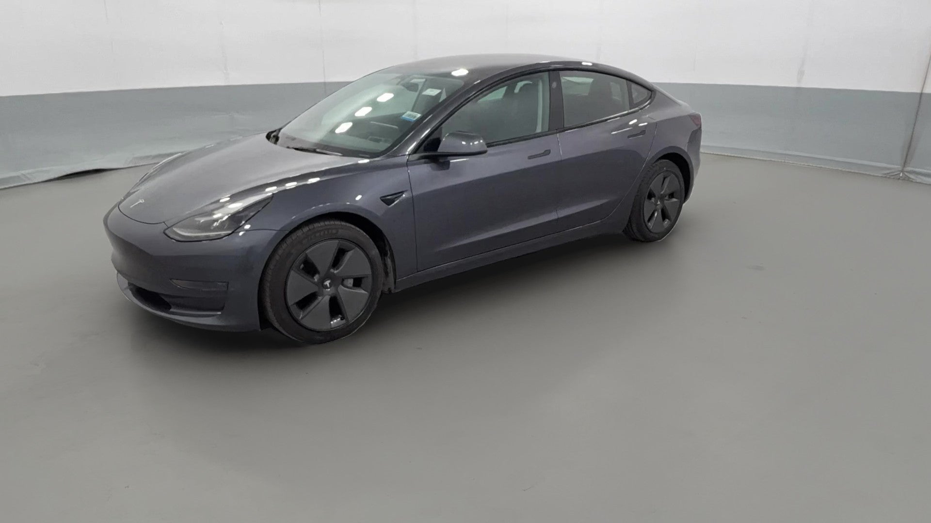 2023 Tesla Model 3 vehicle photo