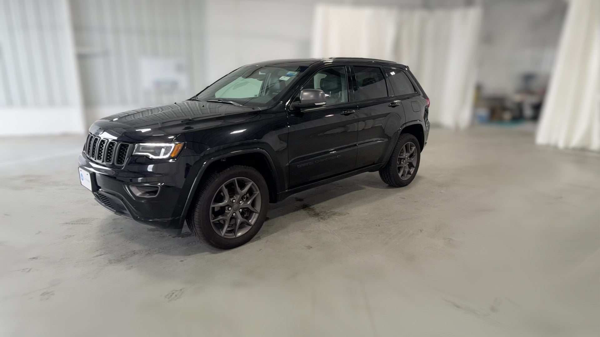 2021 Jeep Grand Cherokee vehicle photo