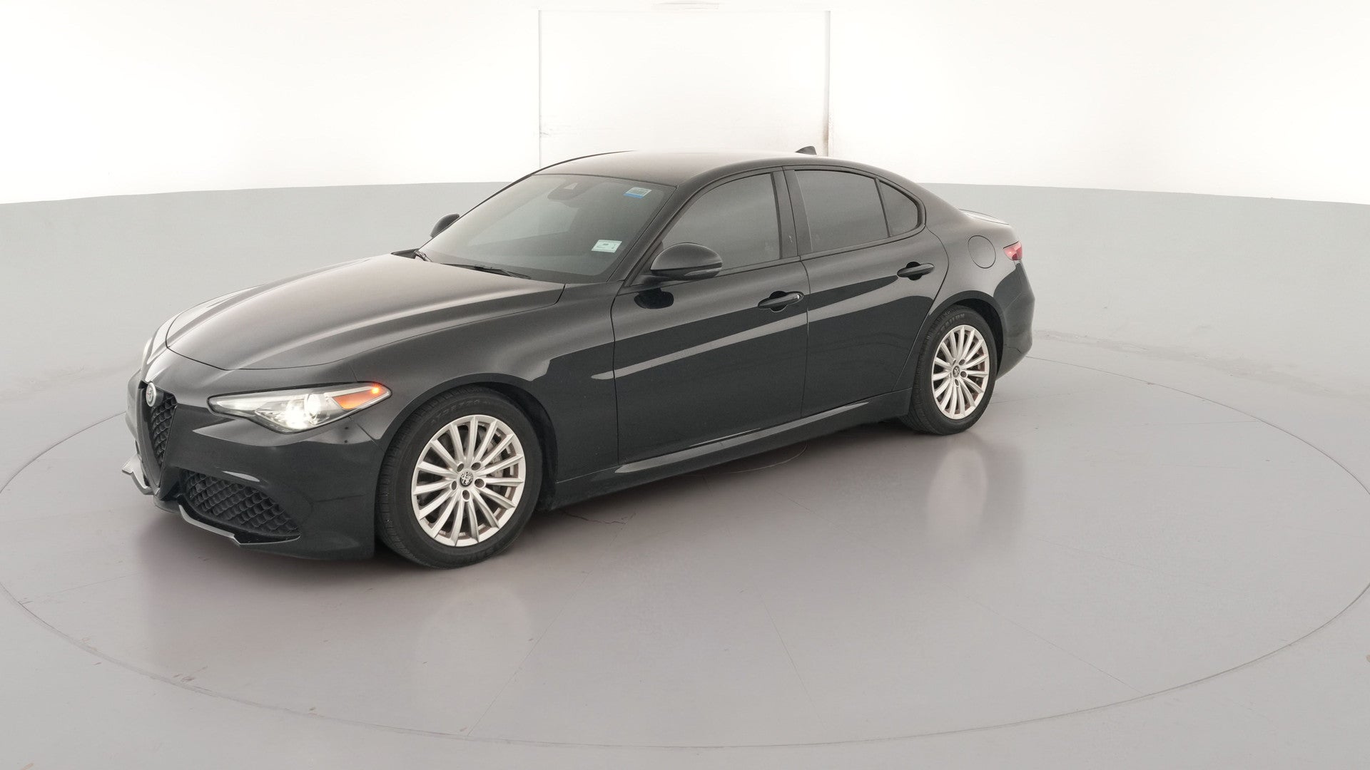 2023 Alfa Romeo Giulia vehicle photo