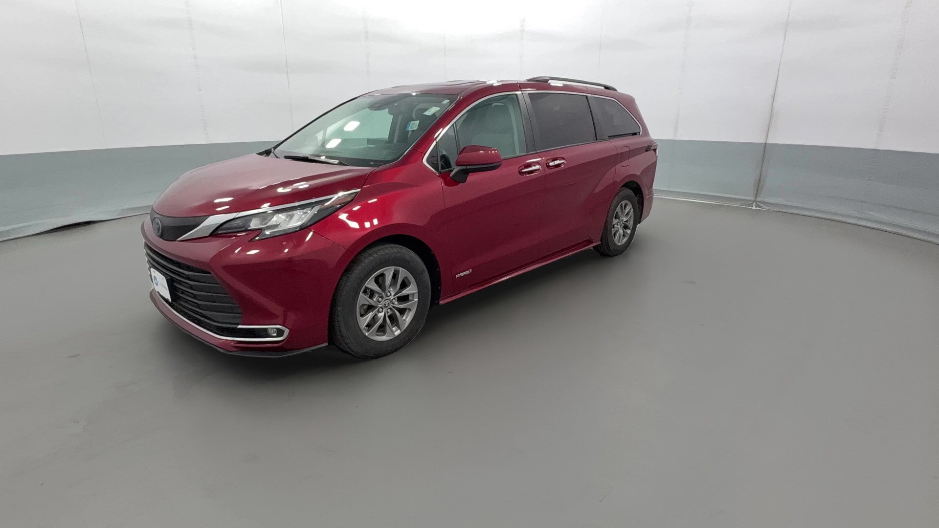 2021 Toyota Sienna vehicle photo