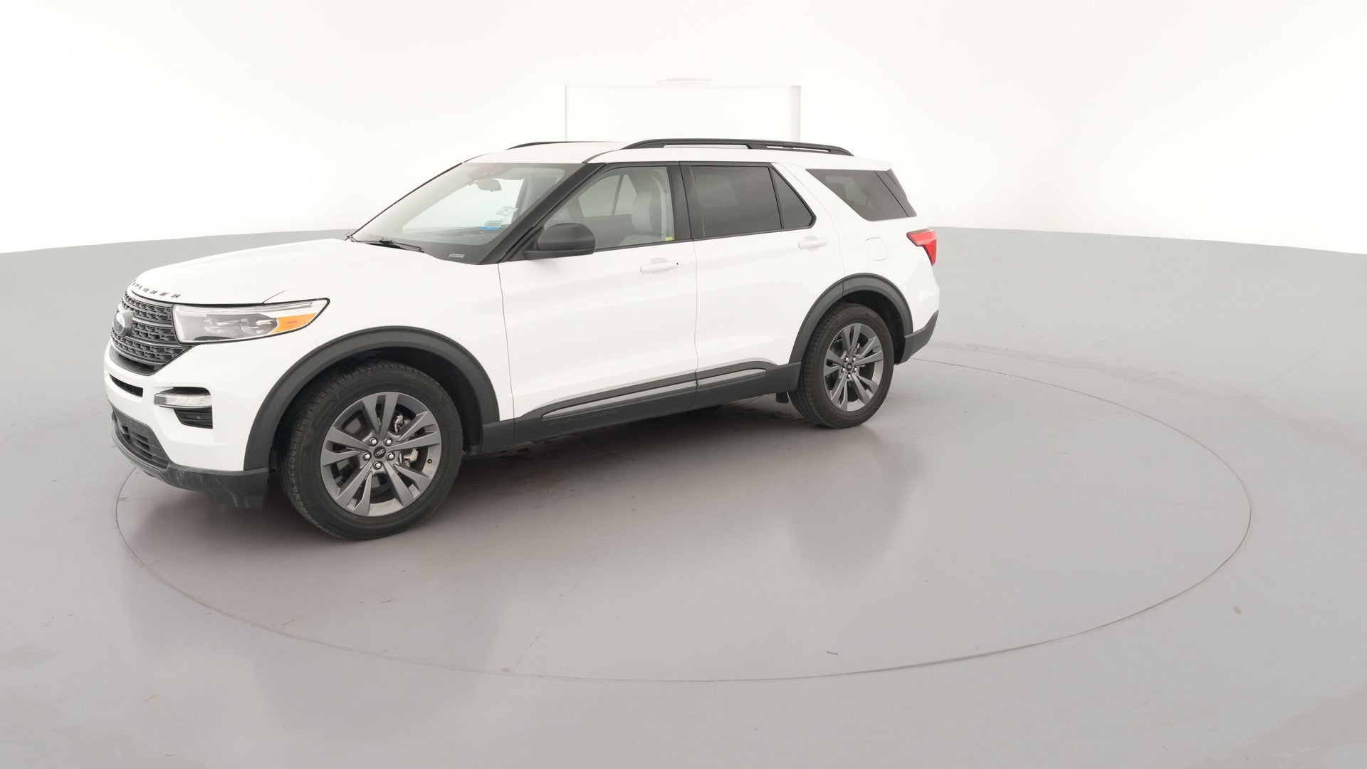 2021 Ford Explorer vehicle photo