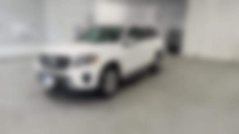 2017 Mercedes-Benz GLS vehicle photo