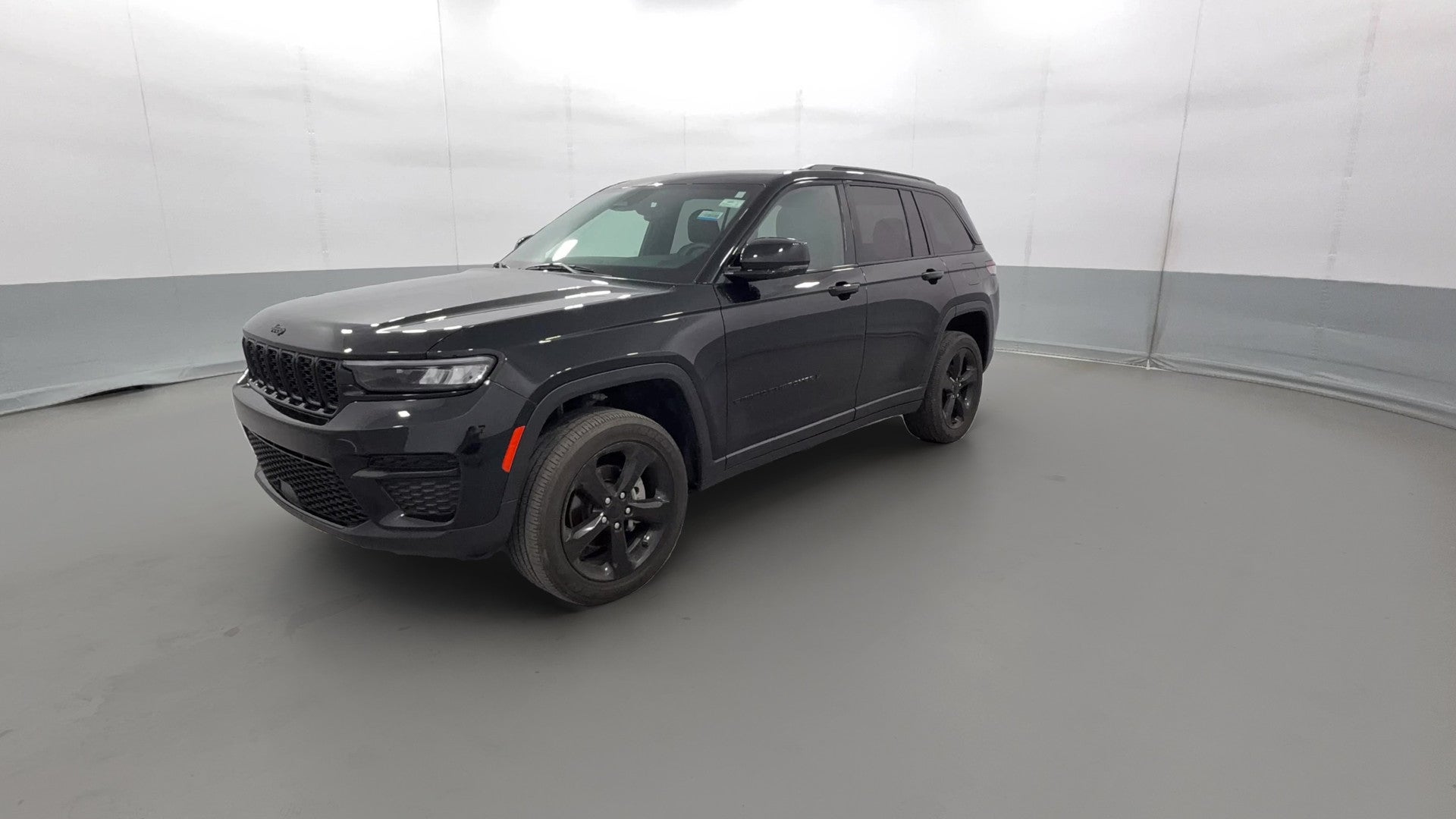 2023 Jeep Grand Cherokee vehicle photo