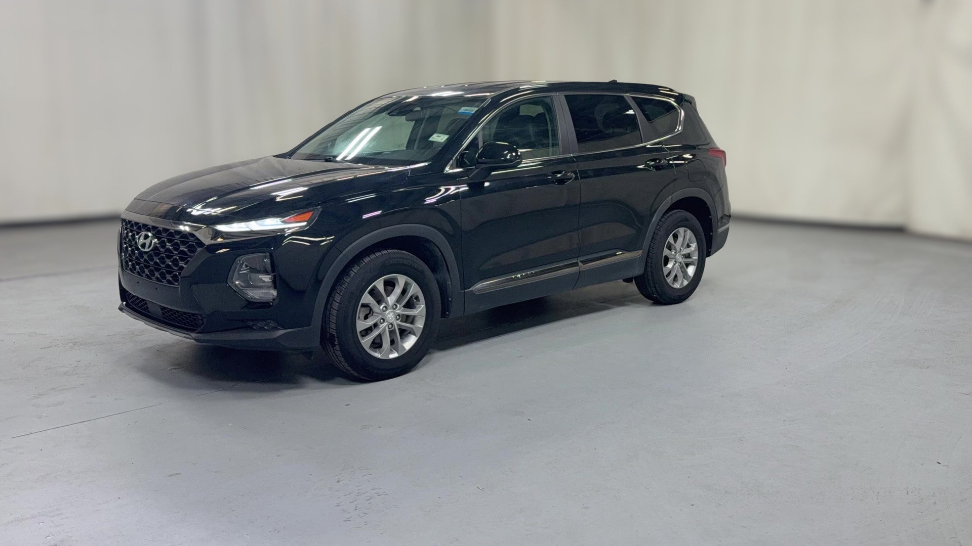 2019 Hyundai Santa Fe vehicle photo