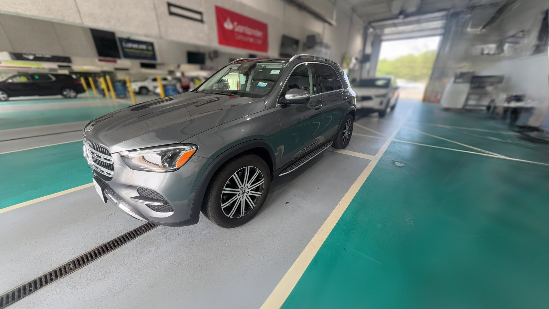 2024 Mercedes-Benz GLE vehicle photo