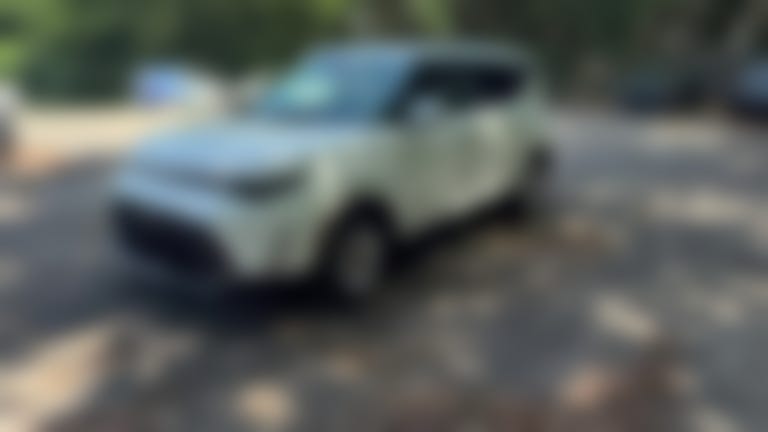 2025 Kia Soul vehicle photo