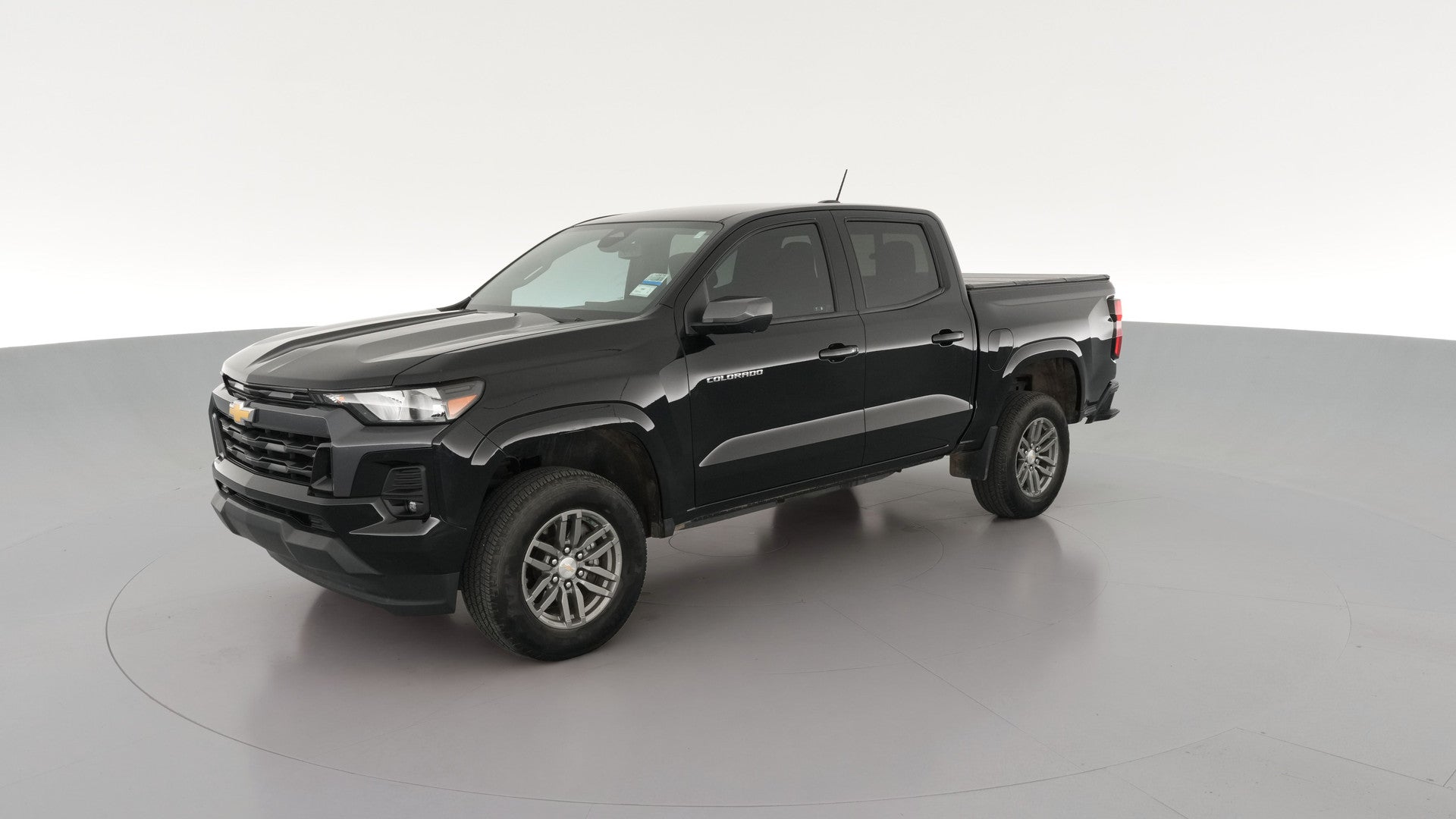 2024 Chevrolet Colorado Crew Cab vehicle photo