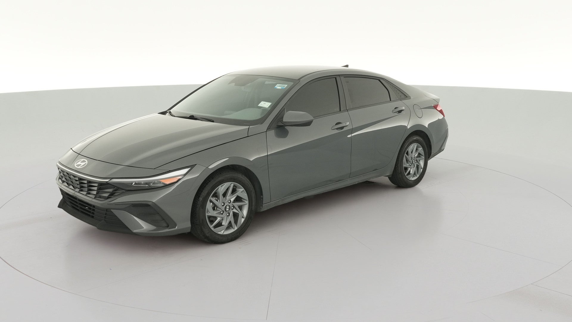 2024 Hyundai Elantra vehicle photo